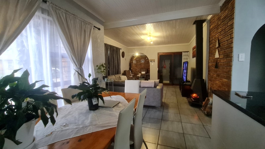 To Let 3 Bedroom Property for Rent in St Dumas Western Cape